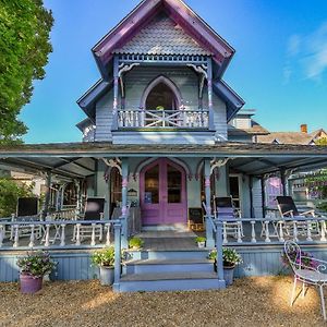 Narragansett House